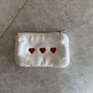 Brandy Melville heart wallet change purse